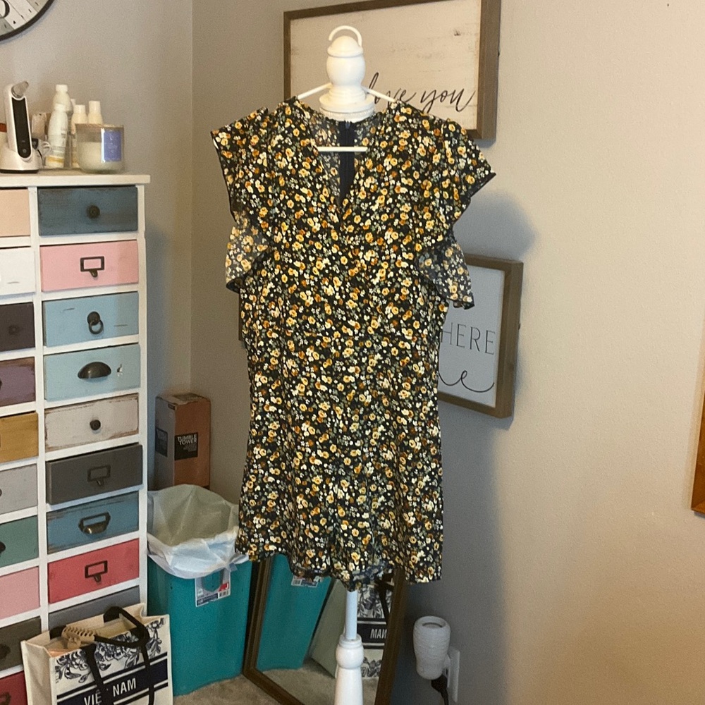 Floral Ruffle Sleeve Dress